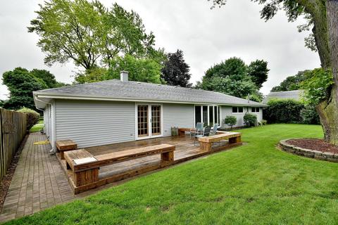 2128 Driving Park Rd, Wheaton, IL 60187 photo 4