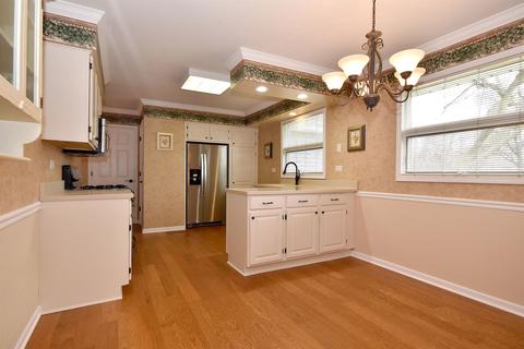 2128 Driving Park Rd, Wheaton, IL 60187 photo 8