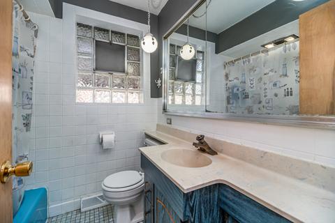 5827 Burr Oak Ave, Berkeley, IL 60163 photo 8