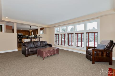 912 Ridgeway Trl, Mchenry, IL 60050 photo 5