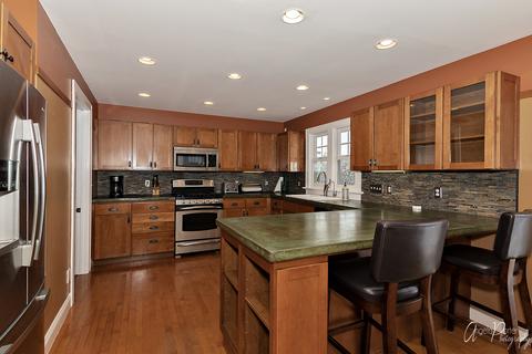 912 Ridgeway Trl, Mchenry, IL 60050 photo 9