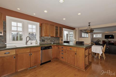 912 Ridgeway Trl, Mchenry, IL 60050 photo 10