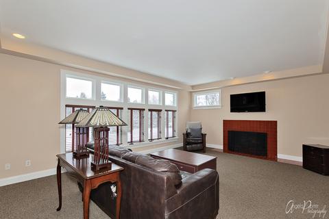 912 Ridgeway Trl, Mchenry, IL 60050 photo 6