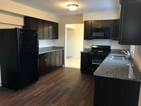 1176 Royal Blvd, Elgin, IL 60123 photo 9