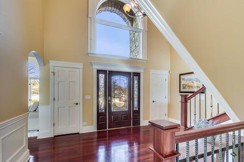 13261 Lakepoint Dr, Plainfield, IL 60585 photo 2