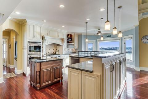 13261 Lakepoint Dr, Plainfield, IL 60585 photo 9