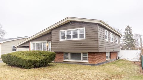 2721 Pearle Dr, Des Plaines, IL 60018 photo 3