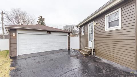 2721 Pearle Dr, Des Plaines, IL 60018 photo 23