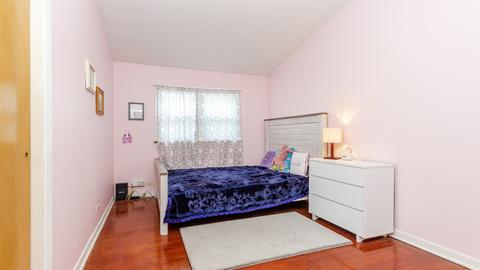 2721 Pearle Dr, Des Plaines, IL 60018 photo 13