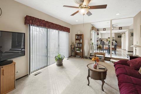 1021 Fall Cir, Roselle, IL 60172 photo 19
