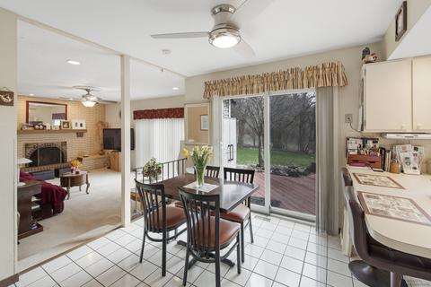 1021 Fall Cir, Roselle, IL 60172 photo 15