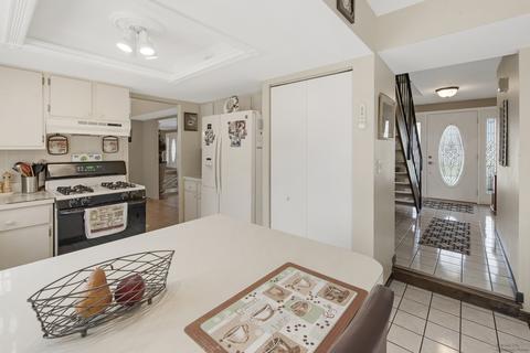 1021 Fall Cir, Roselle, IL 60172 photo 14