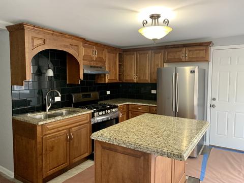577 2nd Ave, Aurora, IL 60505 photo 2