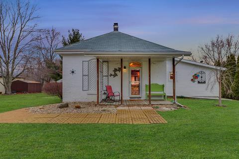 310 E Adams St, Towanda, IL 61776 photo 32