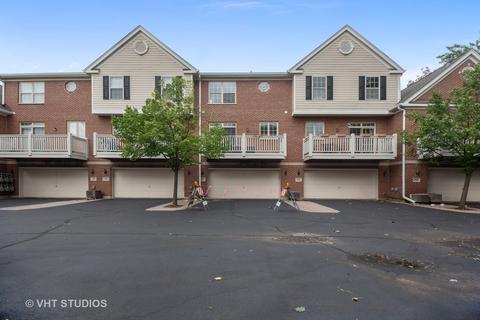 725 Prestwick Ln, Wheeling, IL 60090 photo 2
