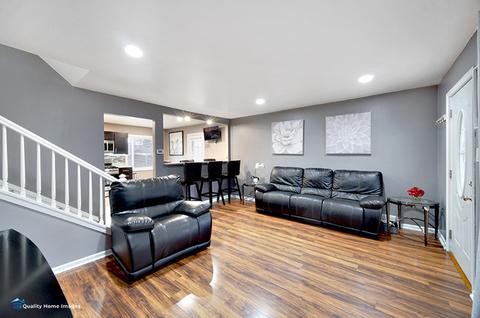 8108 Salisbury Ave, Lyons, IL 60534 photo 3
