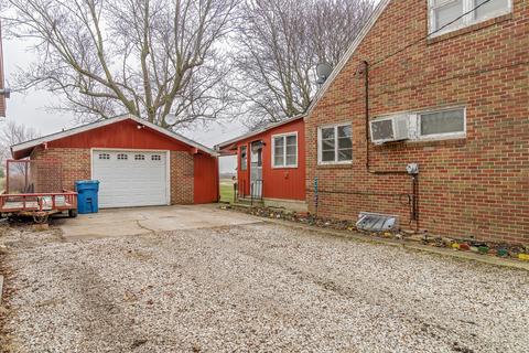 205 S 7th St, Cornell, IL 61319 photo 2