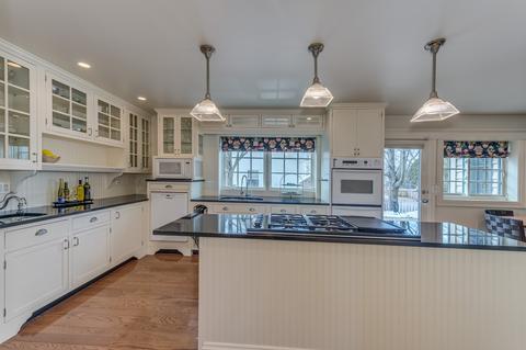 655 Edward Rd, Naperville, IL 60540 photo 12