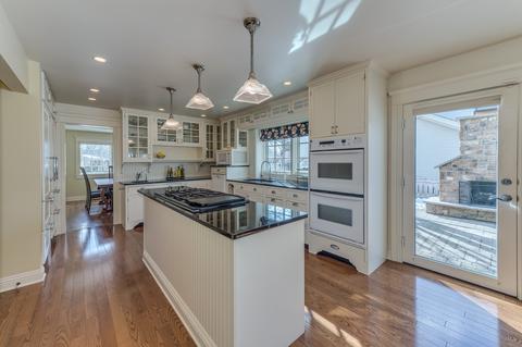 655 Edward Rd, Naperville, IL 60540 photo 13
