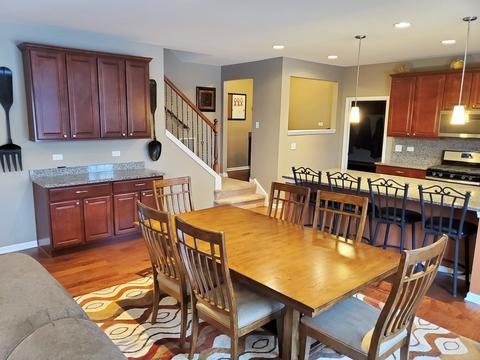 291 Monument Rd, Elgin, IL 60124 photo 3