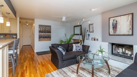 2070 Shepard Rd, Hoffman Estates, IL 60169 photo 8