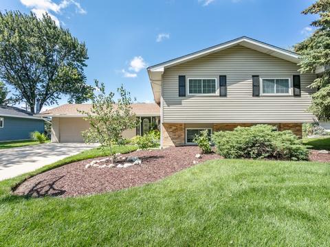 2070 Shepard Rd, Hoffman Estates, IL 60169 photo 1