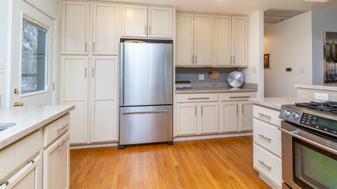 2070 Shepard Rd, Hoffman Estates, IL 60169 photo 17