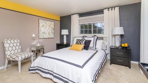 2070 Shepard Rd, Hoffman Estates, IL 60169 photo 32