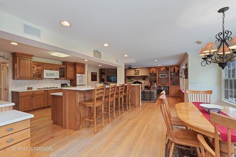 2500 Pick Dr, Glenview, IL 60025 photo 11