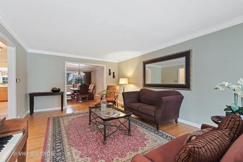 2500 Pick Dr, Glenview, IL 60025 photo 4
