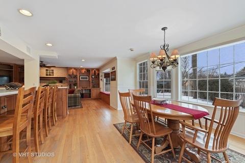 2500 Pick Dr, Glenview, IL 60025 photo 10