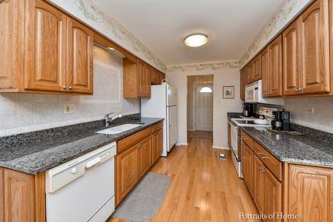 2205 Kingston Dr, Wheaton, IL 60189 photo 8