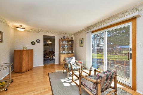 2205 Kingston Dr, Wheaton, IL 60189 photo 5