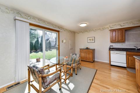 2205 Kingston Dr, Wheaton, IL 60189 photo 6