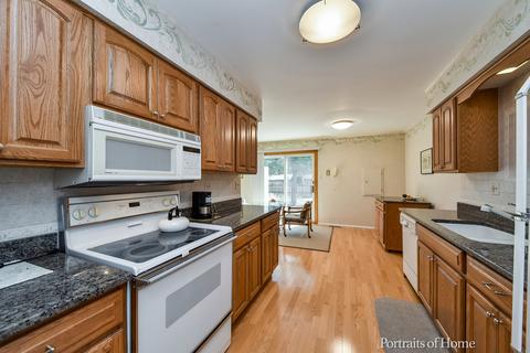 2205 Kingston Dr, Wheaton, IL 60189 photo 7