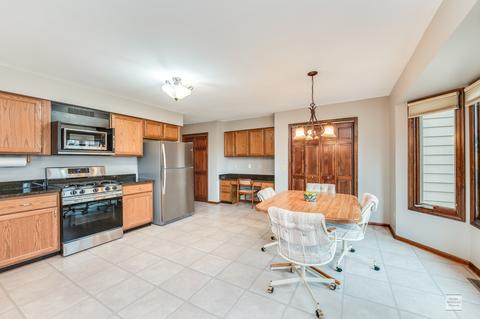 45 Robert Rd, Oswego, IL 60543 photo 13