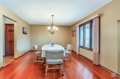45 Robert Rd, Oswego, IL 60543 photo 9