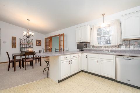 169 E 3rd St, Braidwood, IL 60408 photo 6