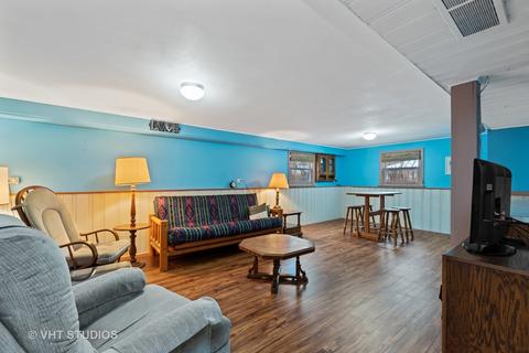 1009 W Pendleton Pl, Mount Prospect, IL 60056 photo 6