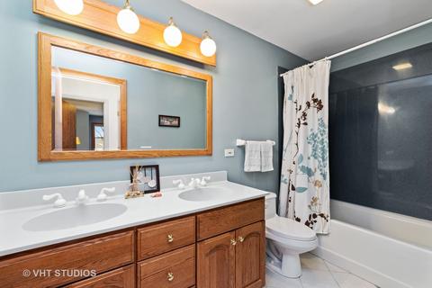 1009 W Pendleton Pl, Mount Prospect, IL 60056 photo 14