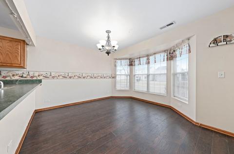 946 Symphony Dr, Aurora, IL 60504 photo 9