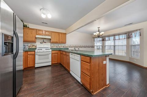 946 Symphony Dr, Aurora, IL 60504 photo 7