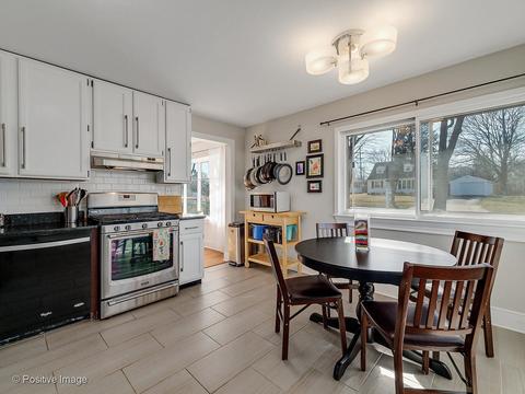 111 S Summit St, Wheaton, IL 60187 photo 5
