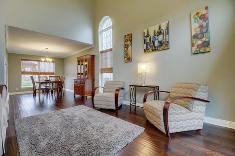 162 Fieldcrest Dr, Bartlett, IL 60103 photo 4
