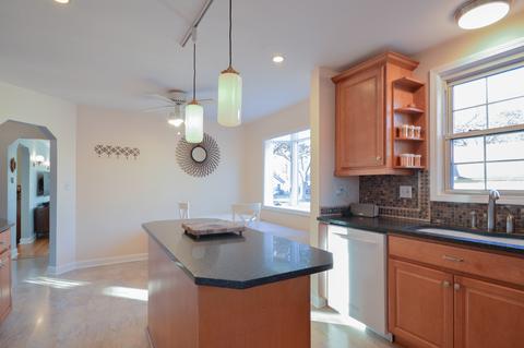 1025 Webster Ln, Des Plaines, IL 60016 photo 12