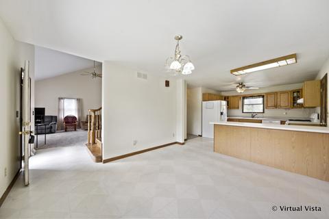 317 High St, Maple Park, IL 60151 photo 4