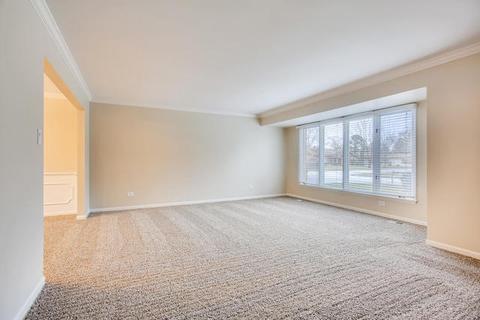 2825 Cambridge Ln, Olympia Fields, IL 60461 photo 2