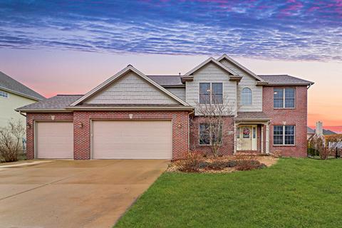 3604 Matthew Dr, Bloomington, IL 61704 photo 1