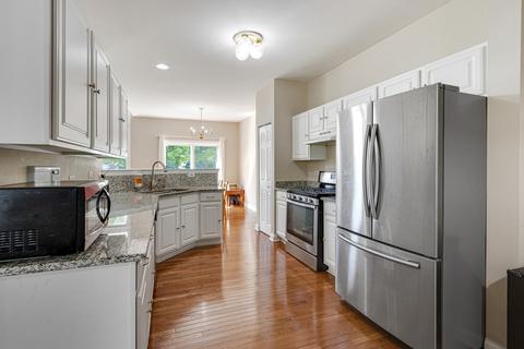 2391 Reflections Dr, Aurora, IL 60502 photo 4