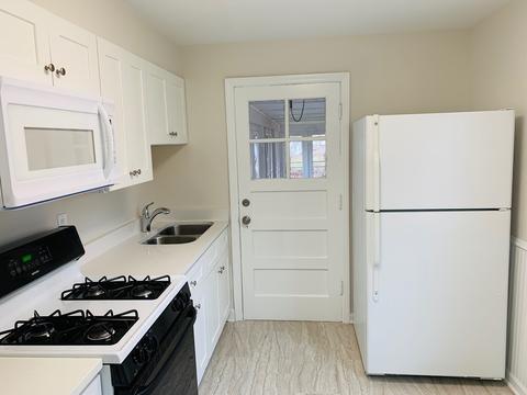 408 Sunset Dr, Elgin, IL 60123 photo 7